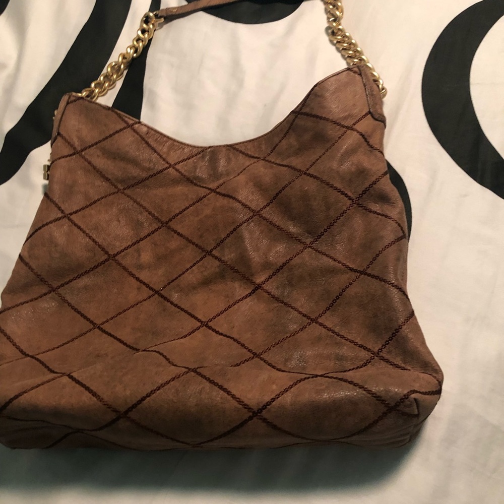 Perfect leather shoulder bag